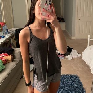 Brandy gray tank pics for demi!